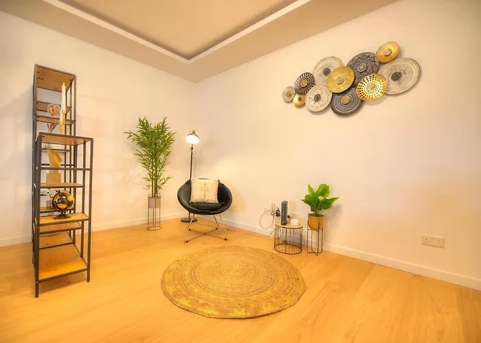 Large & Beautifully Furnished 2 Bedrooms Abon1-1