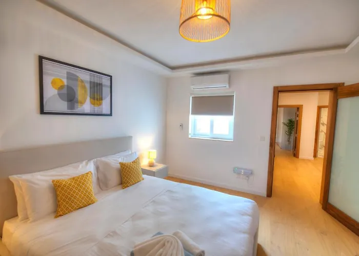 Apartament Large & Beautifully Furnished 2 Bedrooms Abon1-1 *