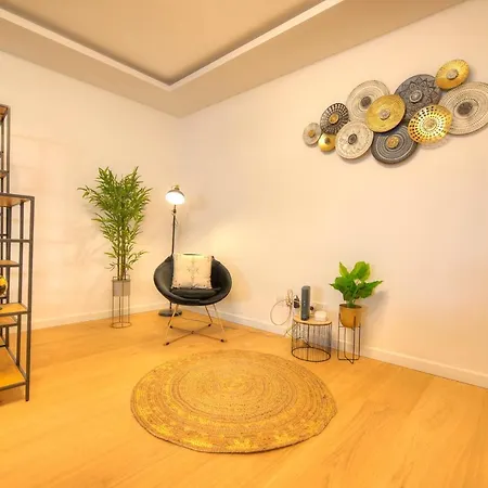 Large & Beautifully Furnished 2 Bedrooms Abon1-1