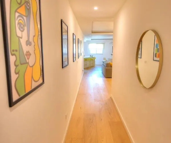 Large & Beautifully Furnished 2 Bedrooms Abon1-1 Sliema